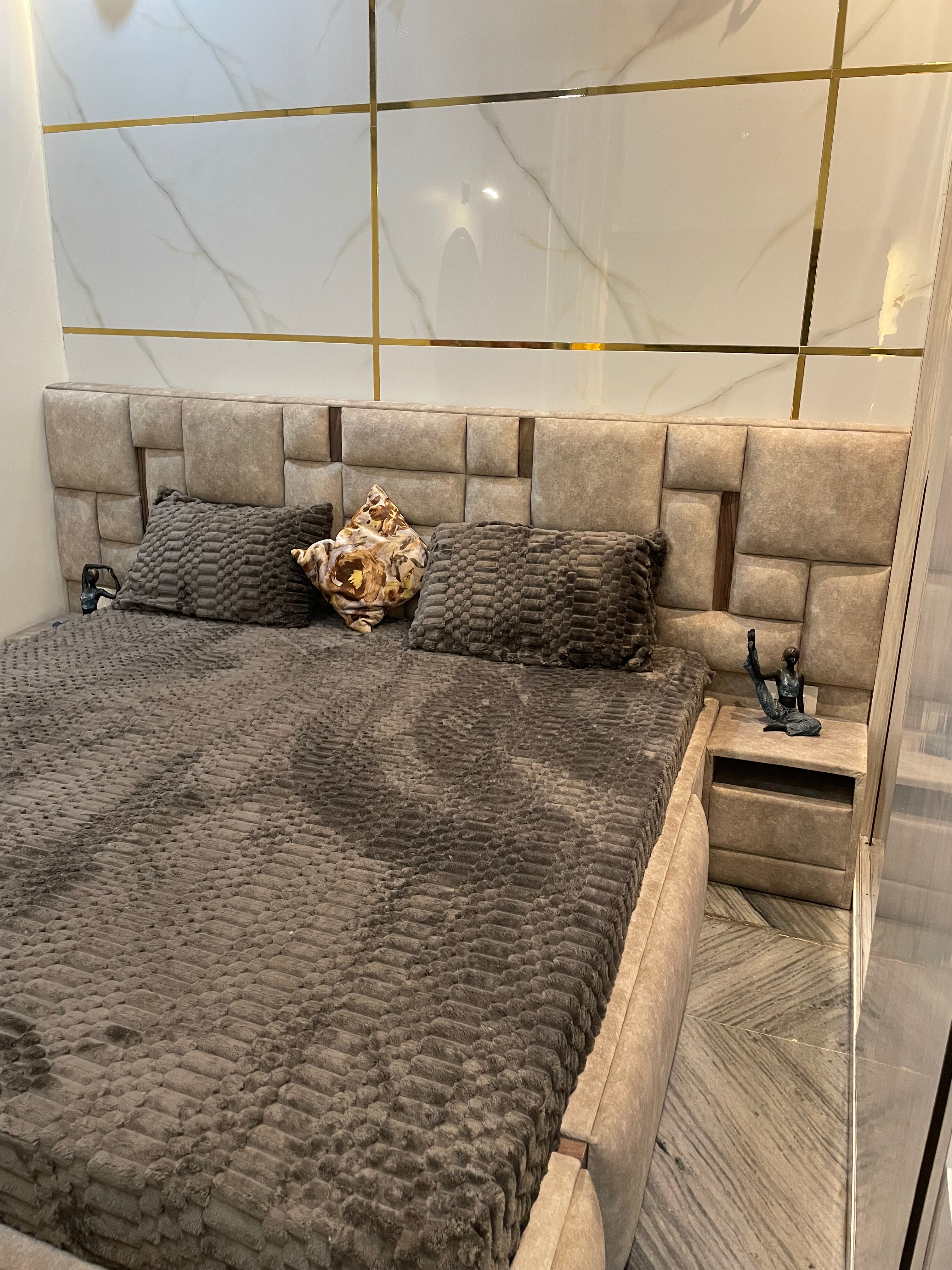 Luxury Rabbit Fur Bedsheet – Ultra Soft, Warm & Cozy Winter Bedding