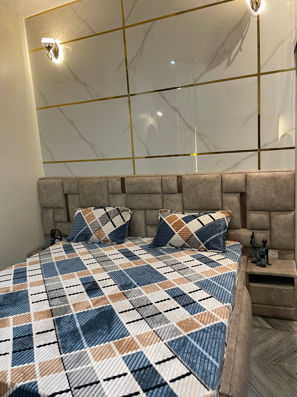 Checkered Velvet Ribbed Fitted Bedsheet Set – Blue, Beige & White | Winter Luxury Collection