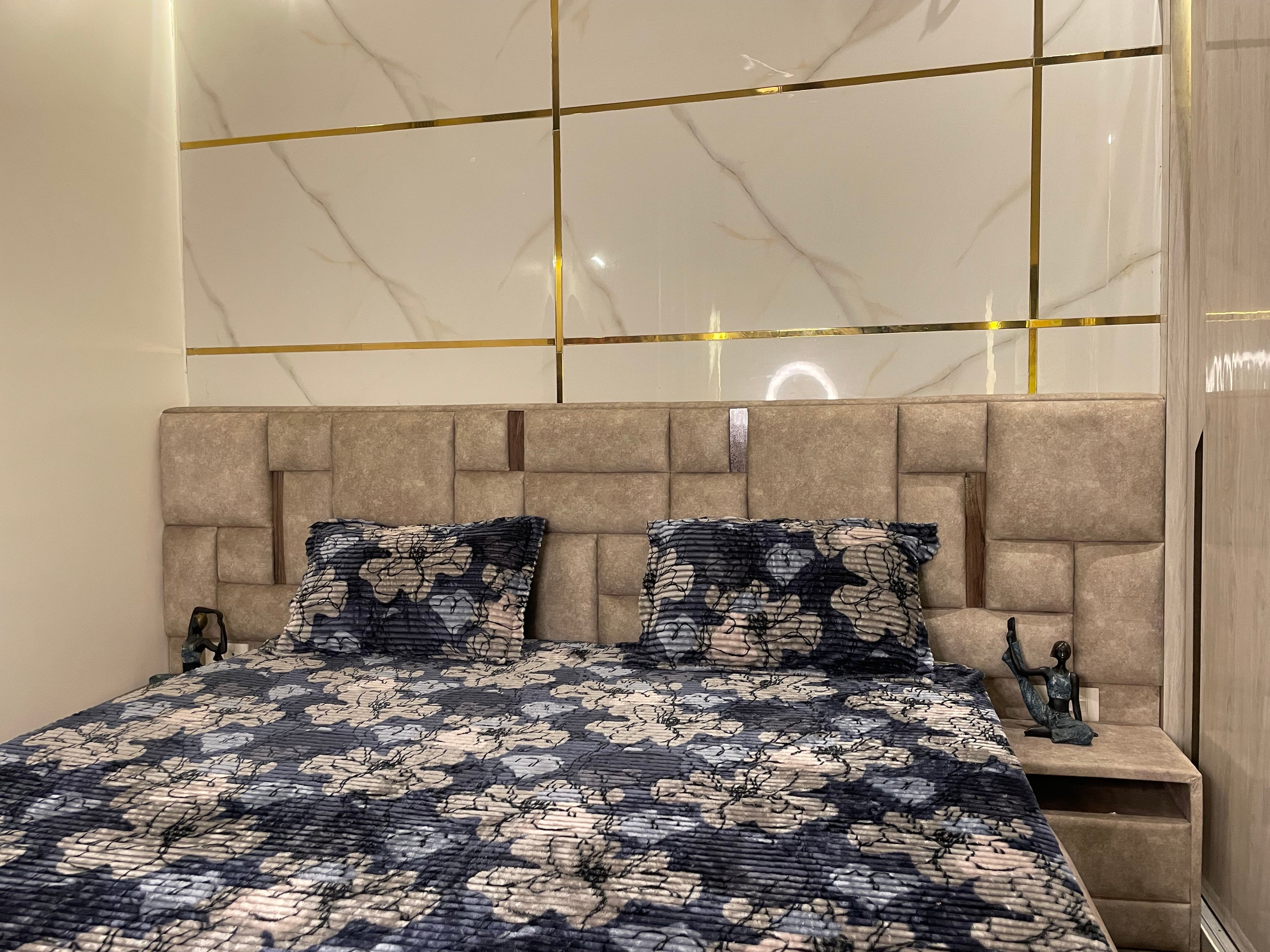 Premium Winter Elastic Fitted Bedsheet with Pillow Covers – Navy Blue Floral | Fabrics by MS