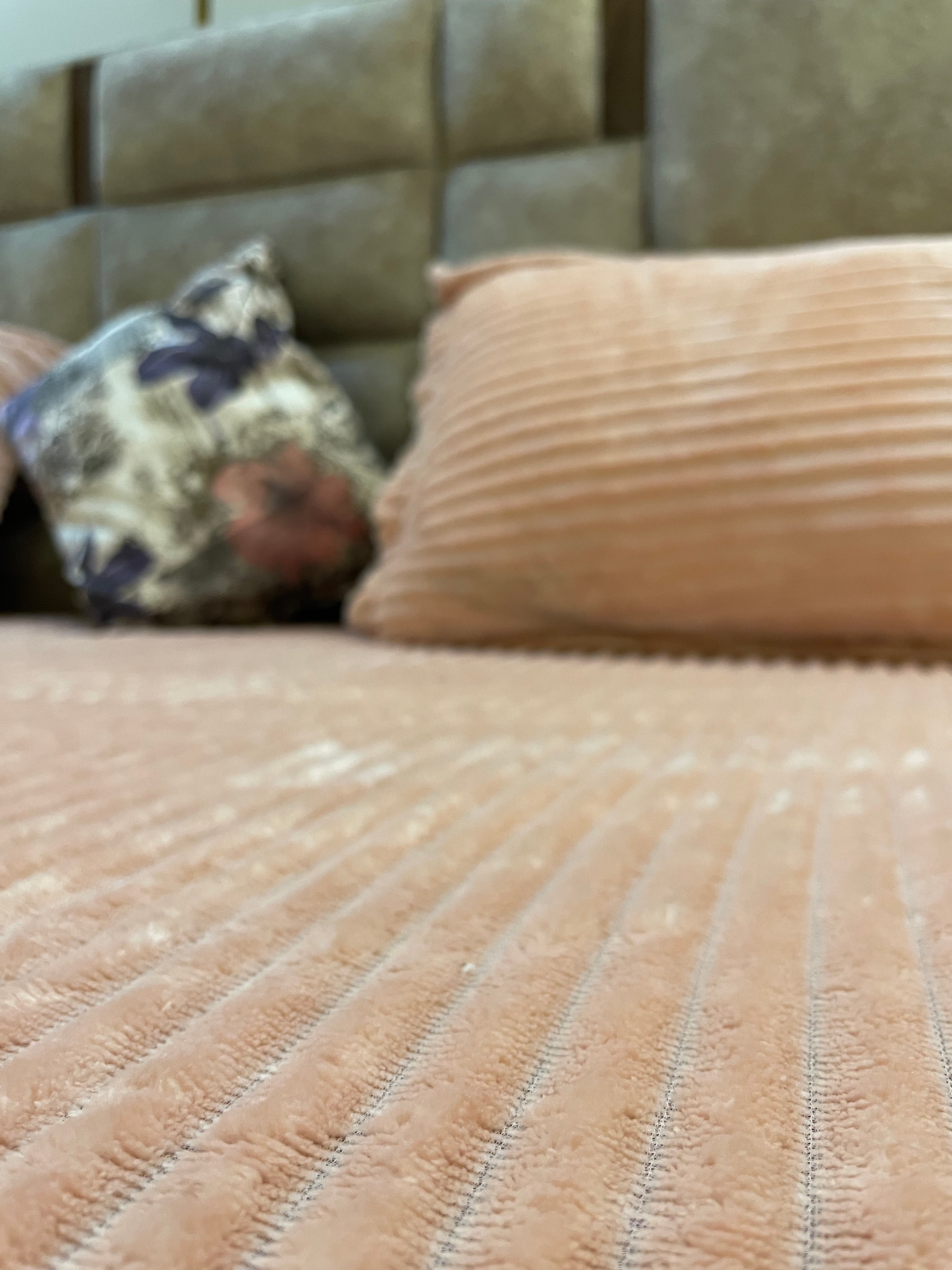 Baby pink velvet elastic fitted bedsheet set