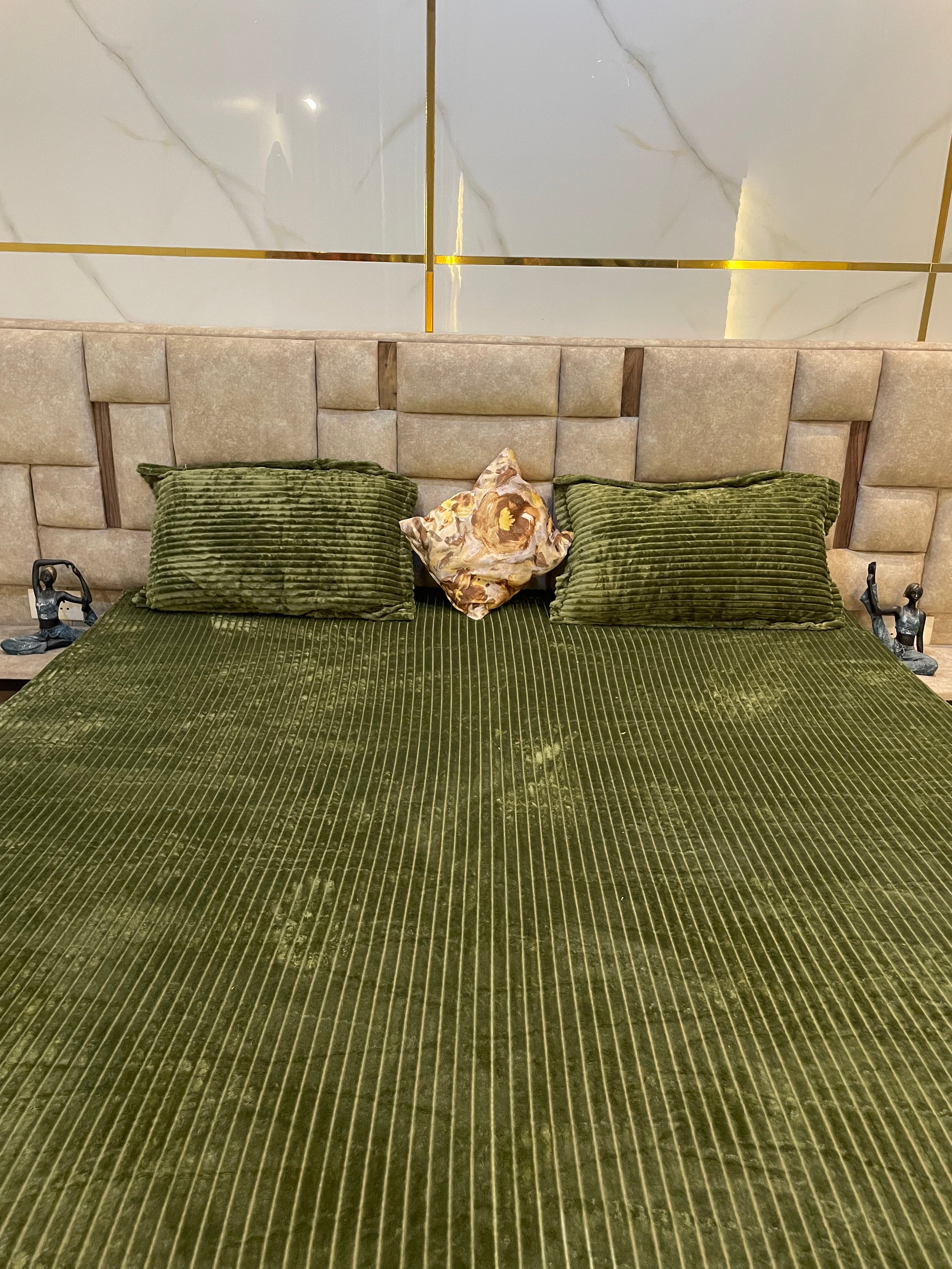 Olive Green Premium Velvet Elastic Fitted Bedsheet Set