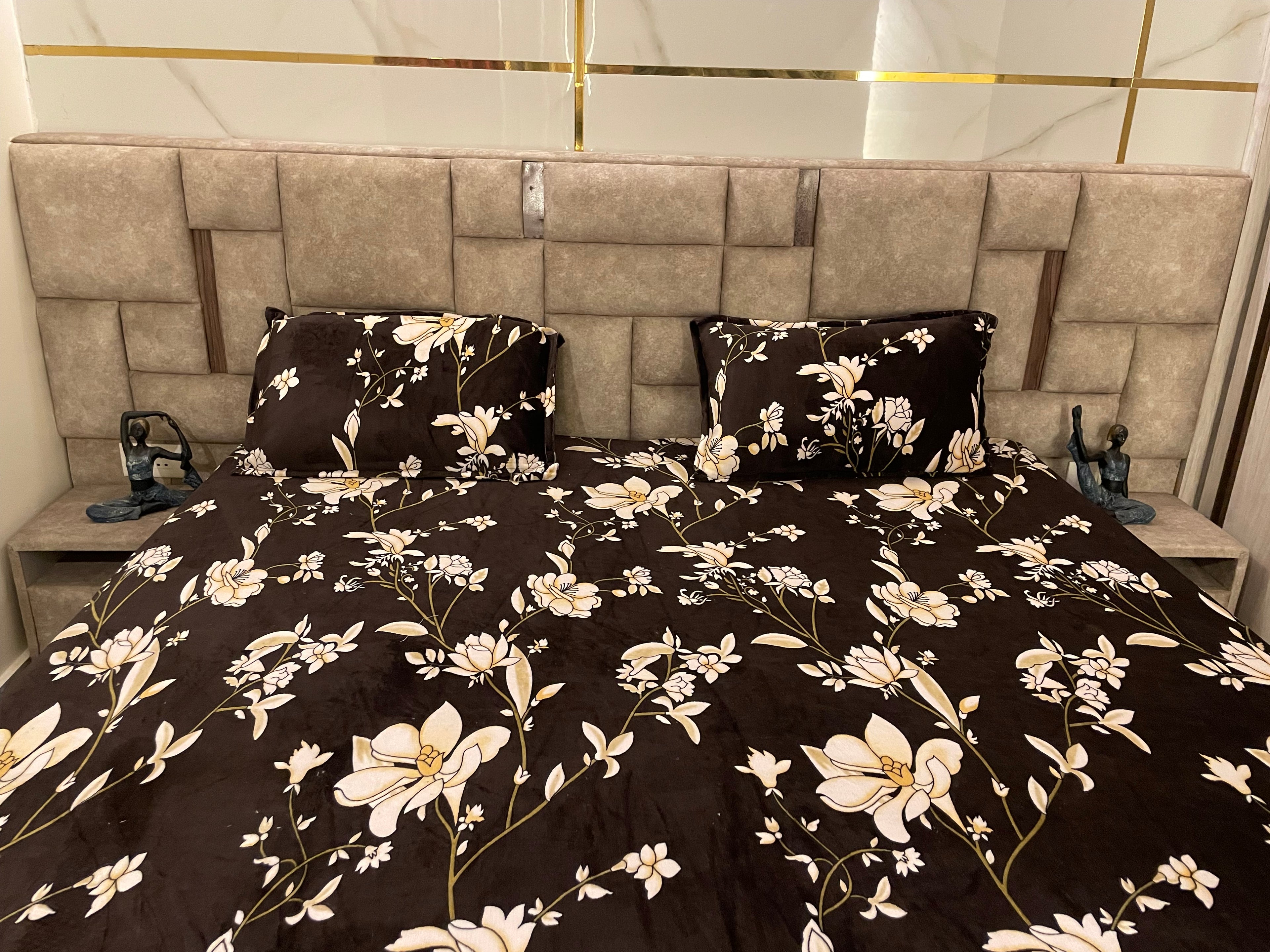 Chocolate Floral Velvet Fitted Bedsheet Set – Luxury Winter Floral Collection