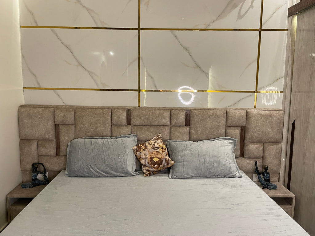 Luxury Solid Sea Green Elastic Fitted Bedsheet for King Size Bed | Soft & Wrinkle-Free Finish