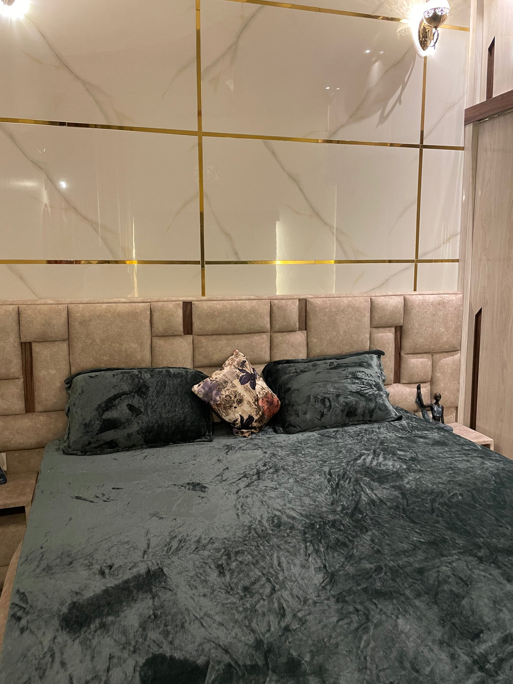 Luxury Dark Green Velvet Bedsheet Set