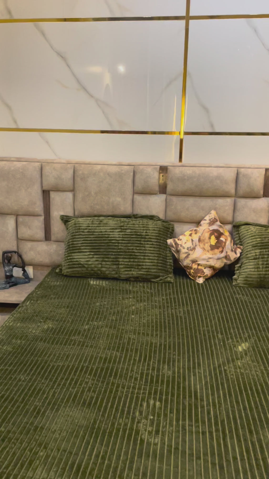 Olive Green Premium Velvet Elastic Fitted Bedsheet Set